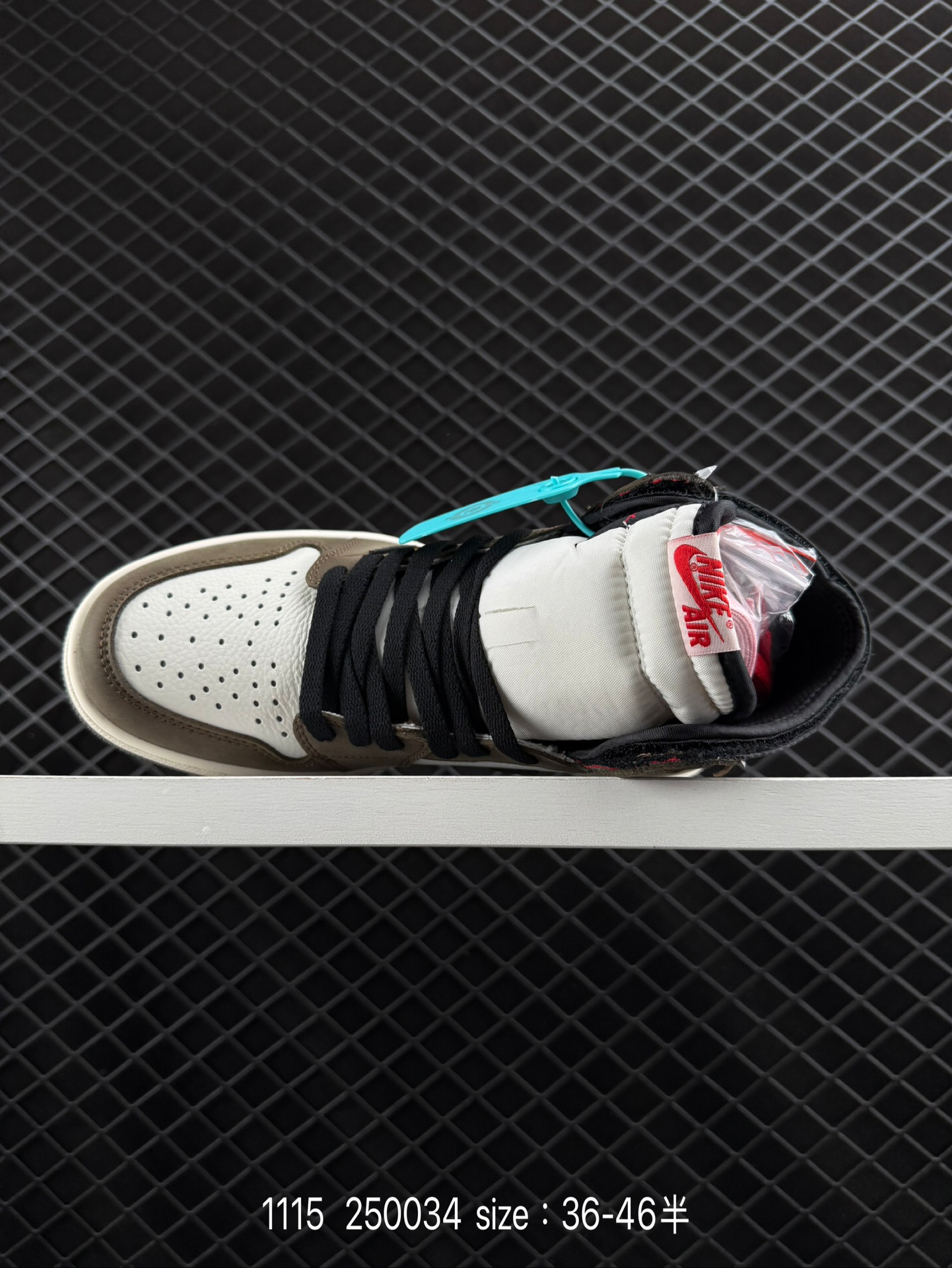 Nike AIR JORDAN 1 RETRO HIGH